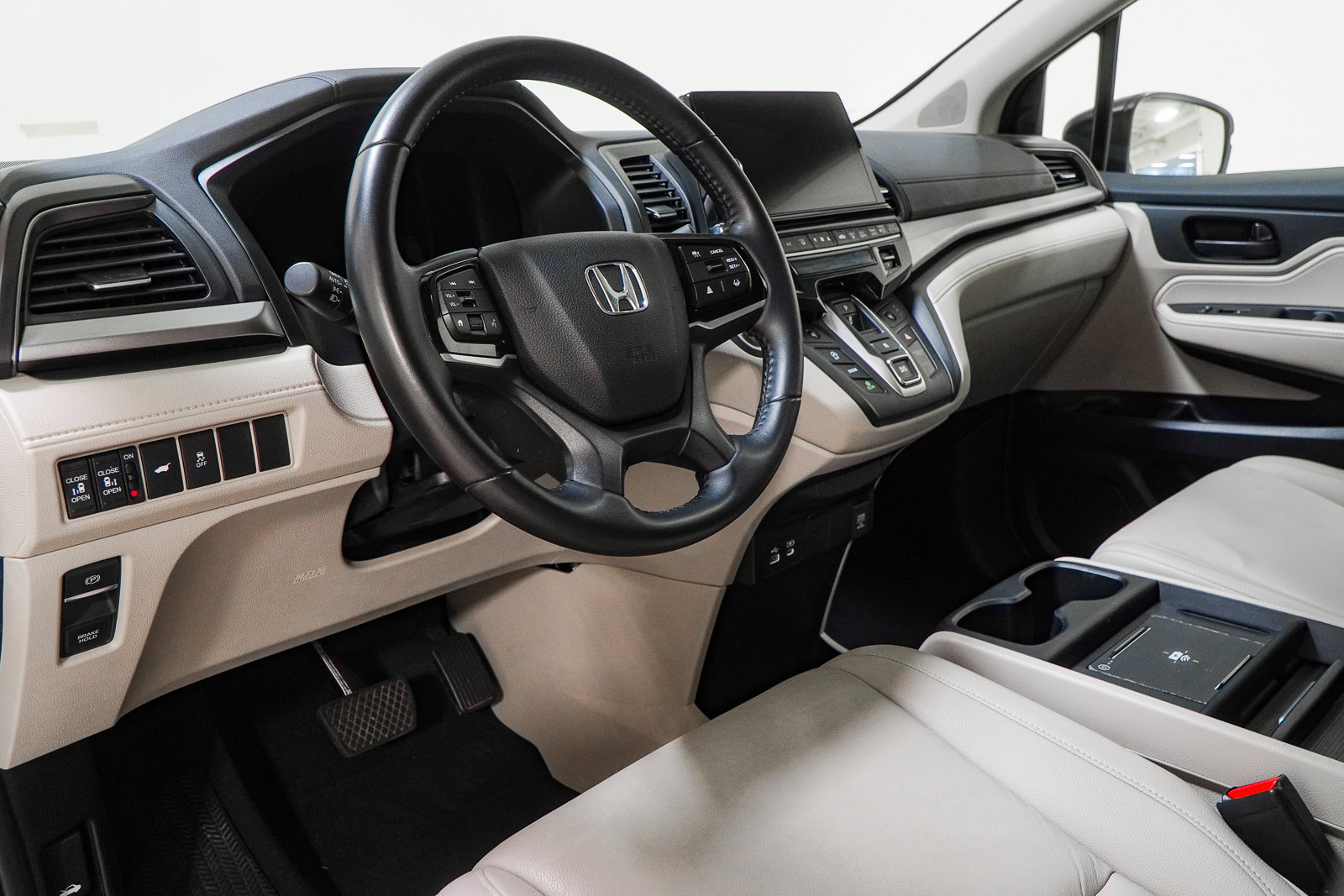 Used 2025 Honda Odyssey EX-L image 21
