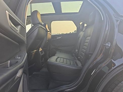 Used 2022 Ford Edge SEL w/ Convenience Package image 27