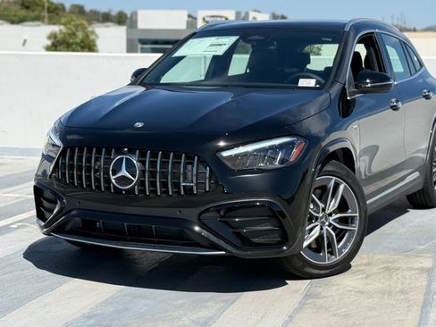 New 2026 Mercedes-Benz GLA 35 AMG 4MATIC image 3