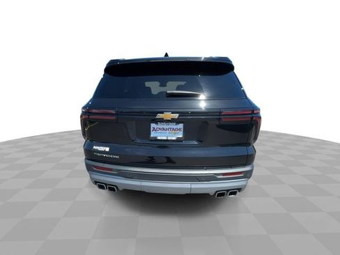 Certified 2025 Chevrolet Traverse LT FWD image 7