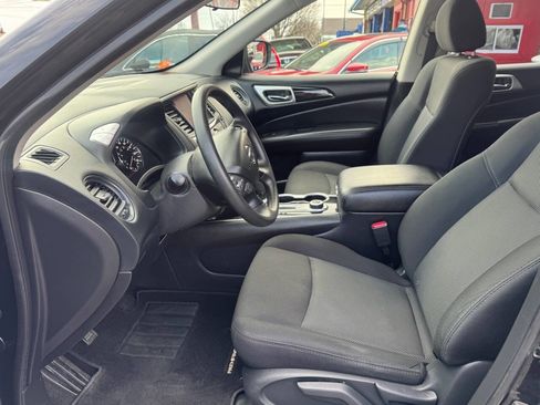 Used 2019 Nissan Pathfinder S image 15