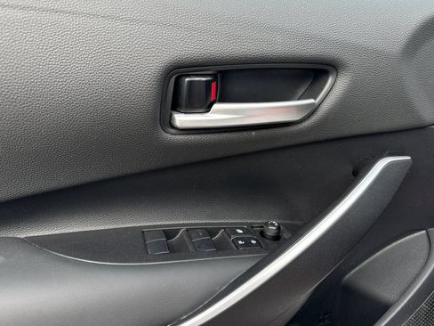 Used 2025 Toyota Corolla SE FWD image 11