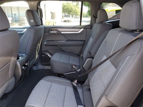 New 2026 GMC Acadia Elevation image 11