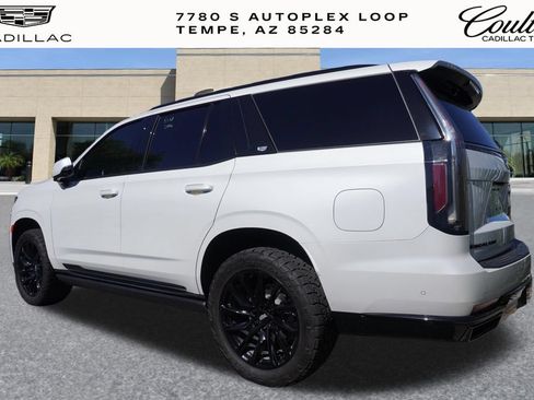 Certified 2024 Cadillac Escalade Sport Platinum w/ LPO, ONYX Package AWD/4WD image 6