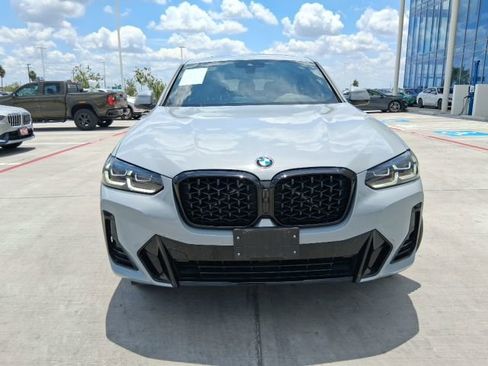 Used 2025 BMW X4 xDrive30i w/ Premium Package AWD/4WD image 2