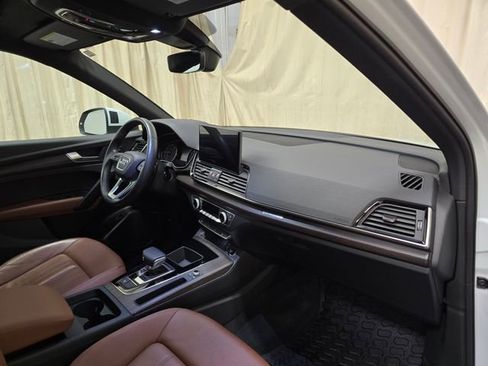 Certified 2023 Audi Q5 2.0T Premium w/ Convenience Package image 33