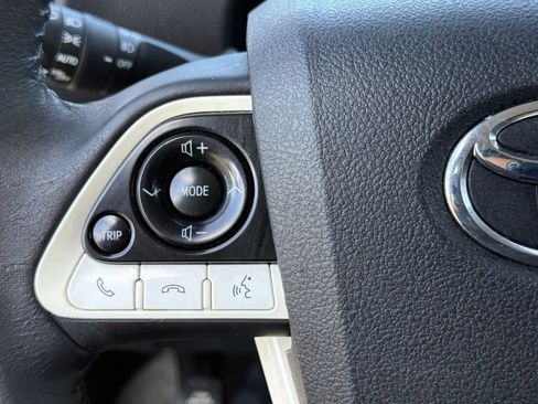 Used 2016 Toyota Prius Four Touring image 22