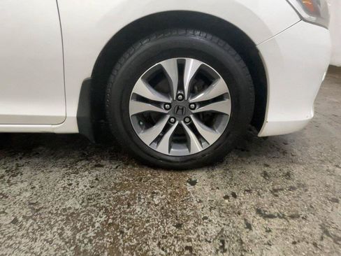 Used 2013 Honda Accord LX image 18