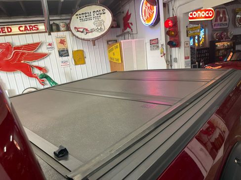 Used 2017 Ford F150 XLT w/ Equipment Group 302A Luxury image 23