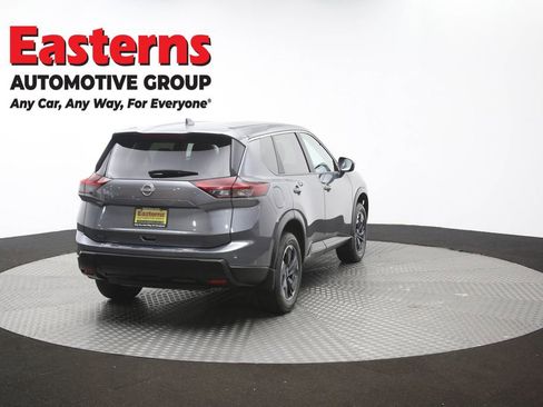 Used 2024 Nissan Rogue SV AWD/4WD image 40