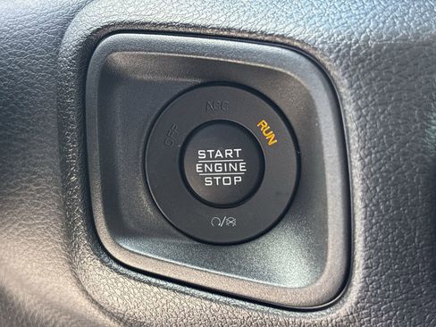 New 2025 Jeep Gladiator Willys image 29