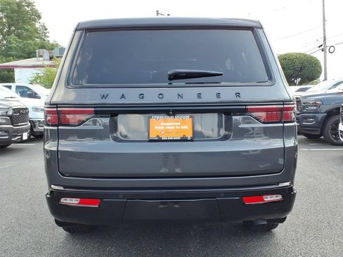 Certified 2024 Jeep Wagoneer Series II w/ Convenience Group I AWD/4WD image 21