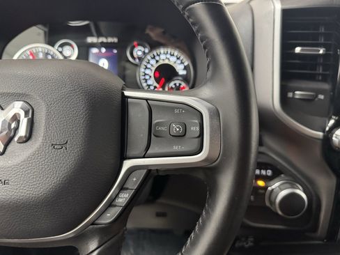 Used 2024 RAM 2500 Big Horn w/ Sport Appearance Package image 32