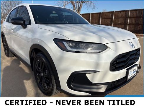 Used 2026 Honda HR-V Sport image 2