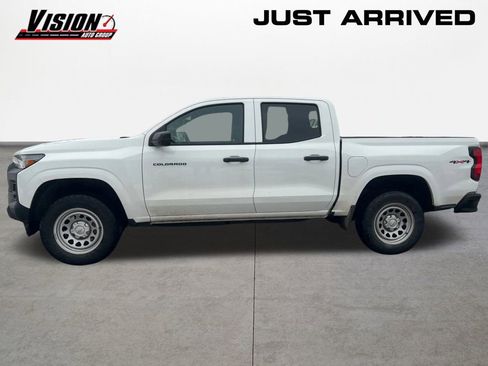 Used 2023 Chevrolet Colorado W/T image 8