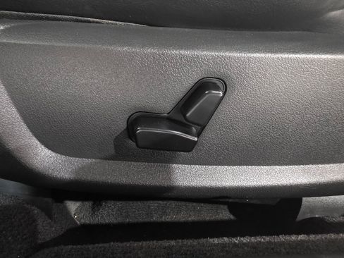 Used 2009 Dodge Challenger SRT8 w/ SRT Option Group II image 16