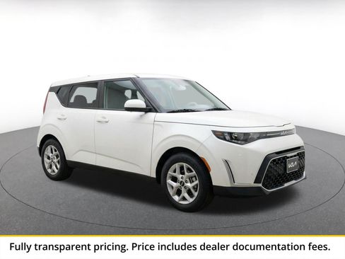 Used 2025 Kia Soul LX w/ LX Technology Package FWD image 1