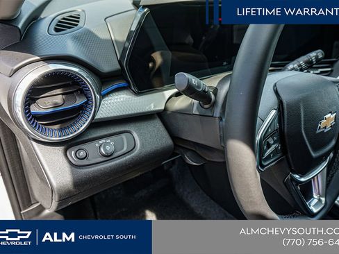 New 2026 Chevrolet Trax LT w/ Sunroof Package image 36