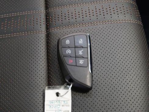 Used 2026 Chevrolet Tahoe High Country AWD/4WD image 31