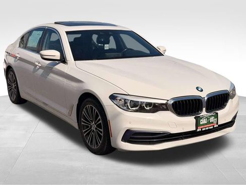 Used 2019 BMW 530i xDrive w/ Convenience Package AWD/4WD image 3