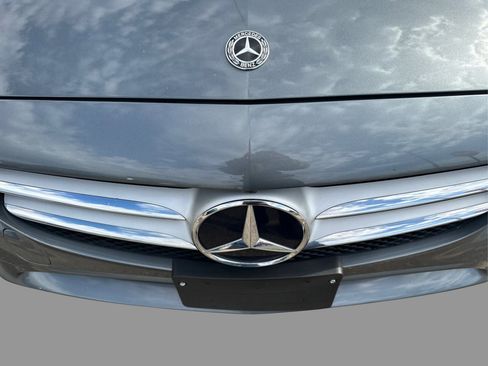 Used 2019 Mercedes-Benz C 300 4MATIC Sedan image 35