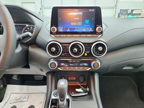 Used 2025 Nissan Sentra SV w/ All-Weather Package FWD image 24