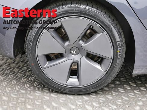 Used 2023 Tesla Model 3 Standard Range RWD image 23