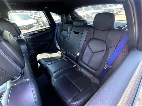 Used 2023 Porsche Macan Turbo AWD/4WD image 36