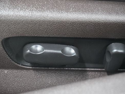 Used 2012 Chevrolet Malibu LTZ FWD image 14