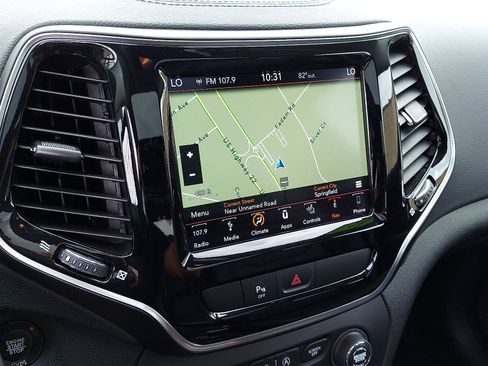 Certified 2019 Jeep Cherokee Limited image 17