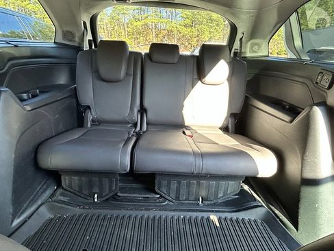 Used 2018 Honda Odyssey Elite image 9