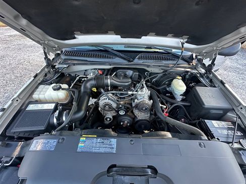 Used 2005 Chevrolet Silverado 1500 4x4 Regular Cab image 17
