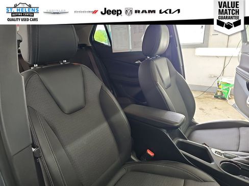 Used 2023 Buick Encore GX Select w/ Sport Touring Package AWD/4WD image 28