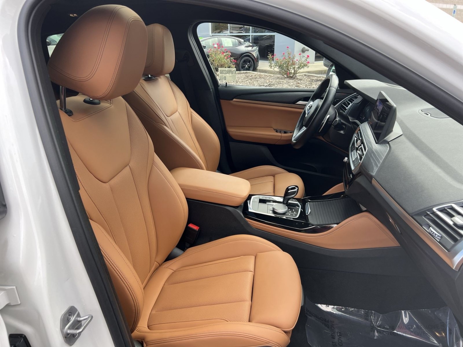 Used 2024 BMW X4 xDrive30i w/ M Sport Package AWD/4WD image 27