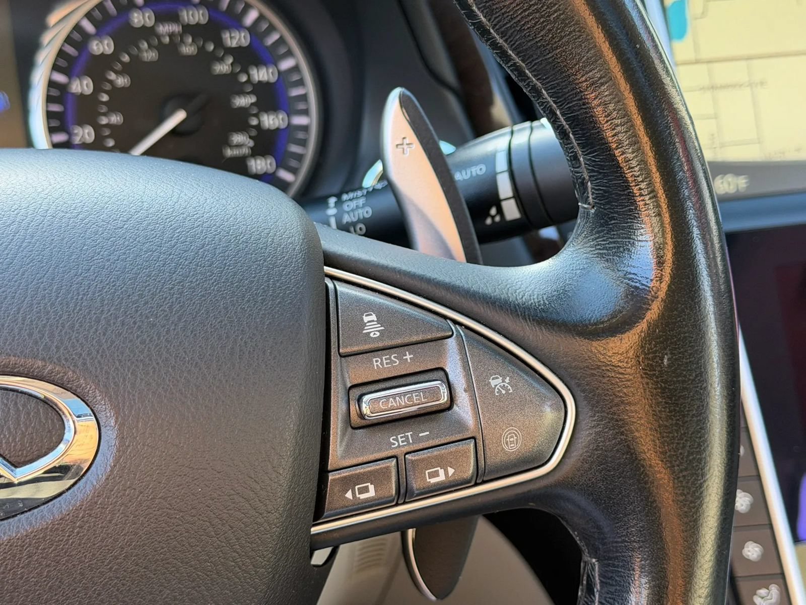 Used 2014 INFINITI Q50 w/ Technology Package RWD image 20