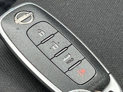 Used 2025 Nissan Sentra SV FWD image 27