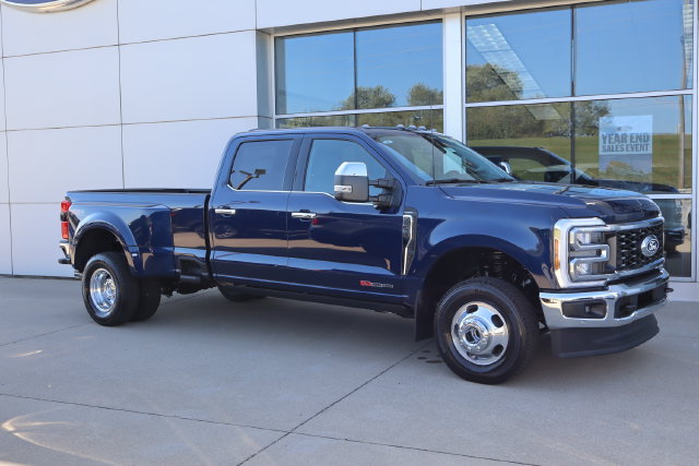New 2027 Ford F350 Lariat w/ Lariat Ultimate Package AWD/4WD image 7