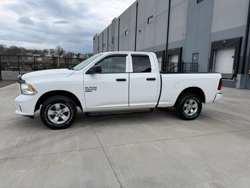 Used 2019 RAM 1500 Express AWD/4WD image 4