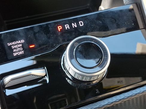 New 2026 Jeep Grand Cherokee Limited AWD/4WD image 11