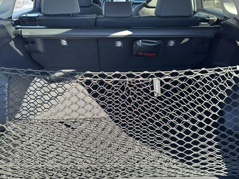 Used 2022 Toyota RAV4 XLE w/ Convenience Package image 29