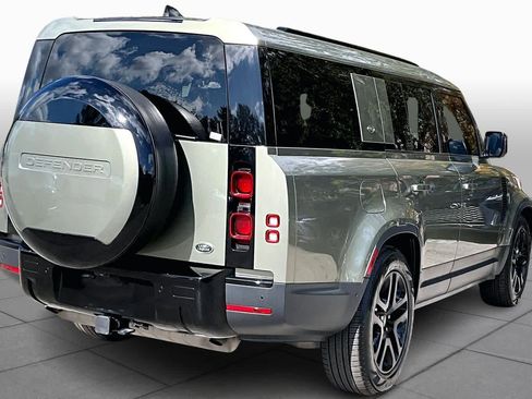 Used 2023 Land Rover Defender 130 SE AWD/4WD image 13