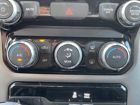 Used 2022 RAM 1500 Big Horn RWD image 34