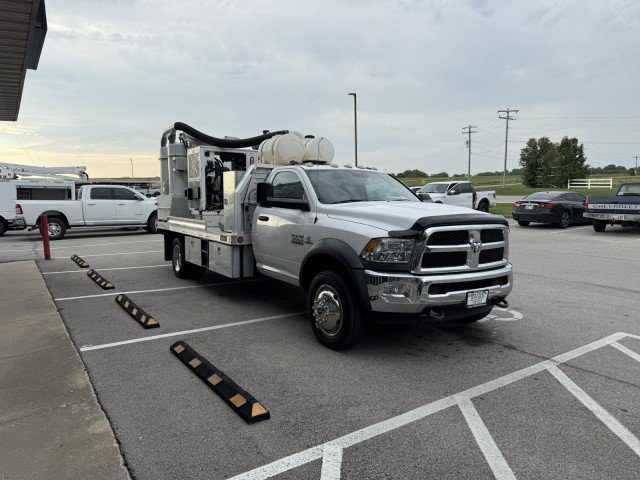 Used 2014 RAM 5500 Tradesman w/ Power Accessory Group AWD/4WD image 4