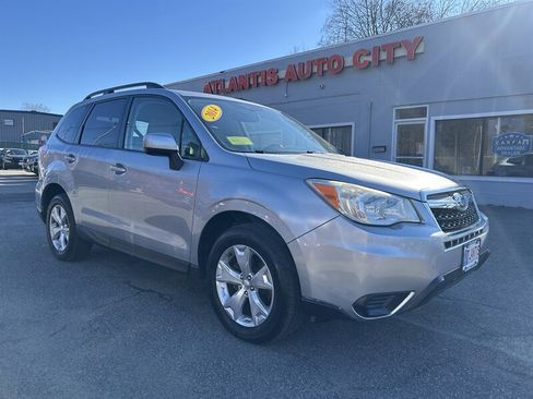Used 2014 Subaru Forester 2.5i Premium w/ All-Weather Package image 3