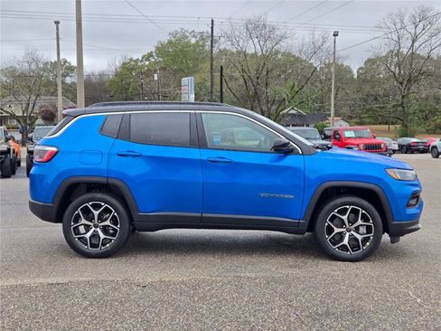 New 2026 Jeep Compass Limited AWD/4WD image 10