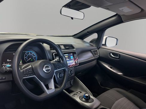 Used 2024 Nissan Leaf S FWD image 15