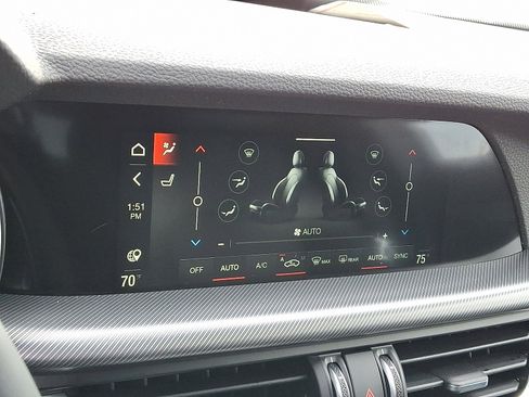 New 2025 Alfa Romeo Stelvio Sprint w/ Convenience Package image 13