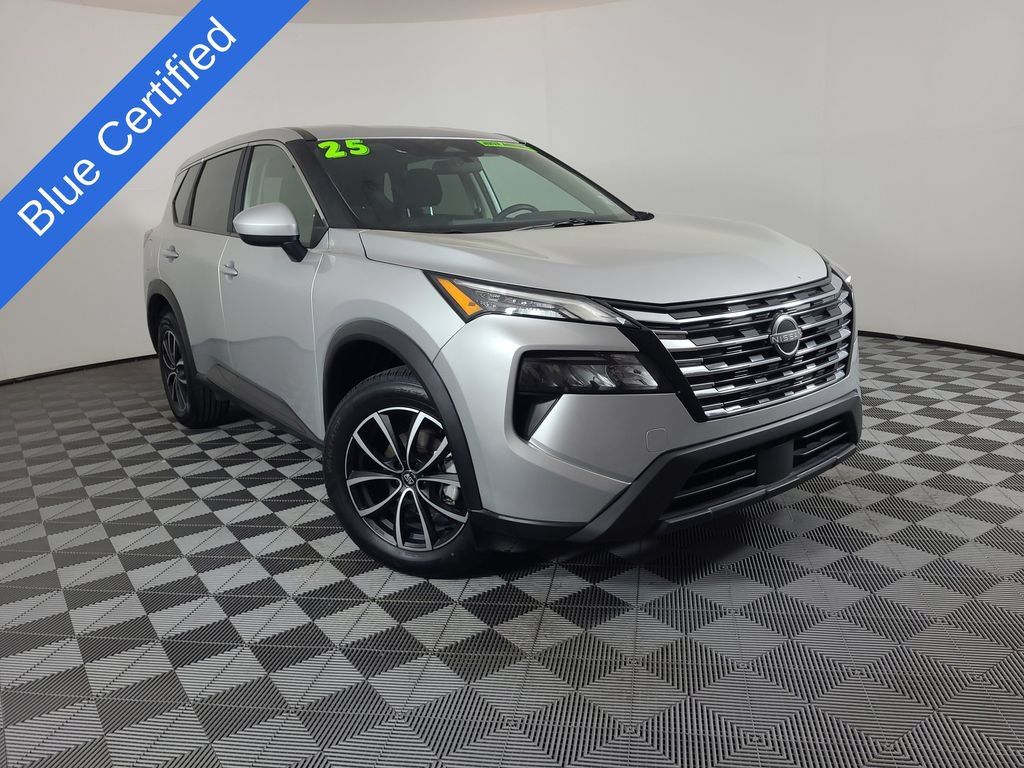Used 2025 Nissan Rogue SV FWD 360° Tour