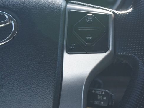 Used 2014 Toyota Tacoma PreRunner image 8