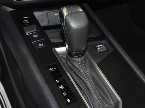 Used 2025 Nissan Kicks SV image 14